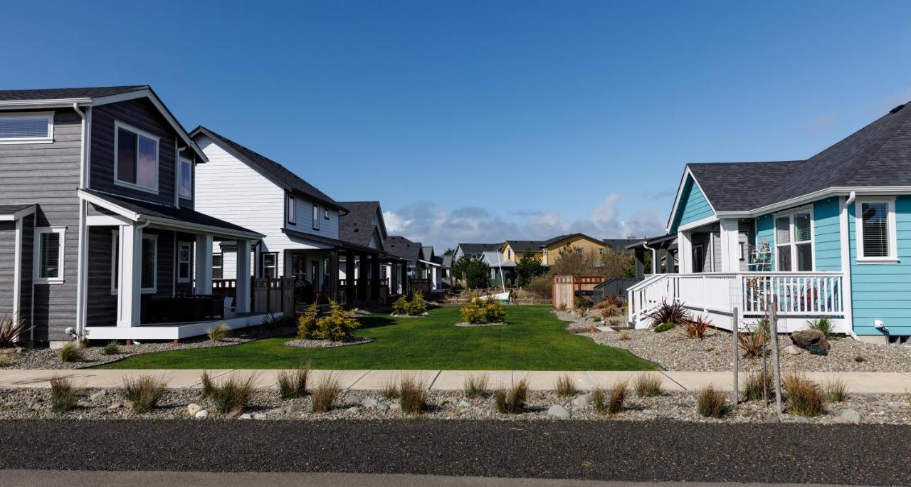 Gone Coastal Oyhut Bay Seaside Village Ocean Shores Exterior photo